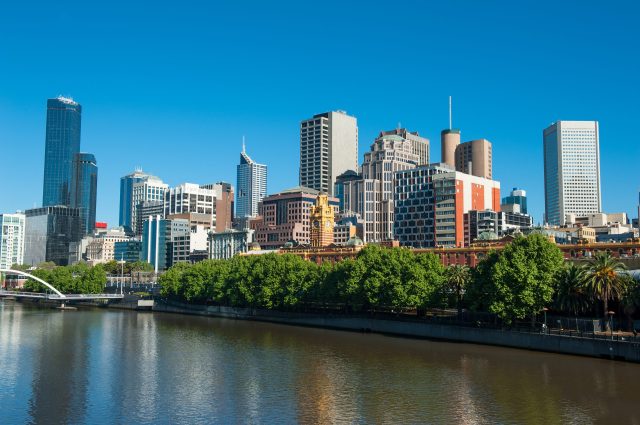 Victorian Govt committed to mandating staff and keeping beds
