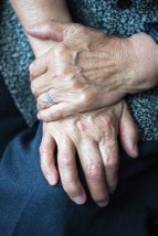 People living with dementia face a lack of support on end-of-life care