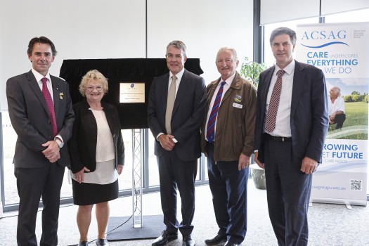 Mayor James Dooley, facility manager Di Mnich, MP Mark Dreyfus, deputy mayor Colin Hampton and Japara Healthcare CEO Andrew Sudholz