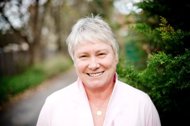 Raelene Boyle lower res