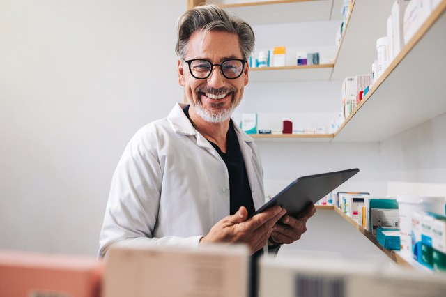 pharmacist iStock-1458704824