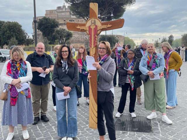 Easter celebrations from Rome to Werribee