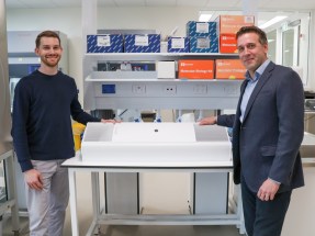 Dr Andrew Shoubridge & Professor Geraint Rogers with GUV appliance web